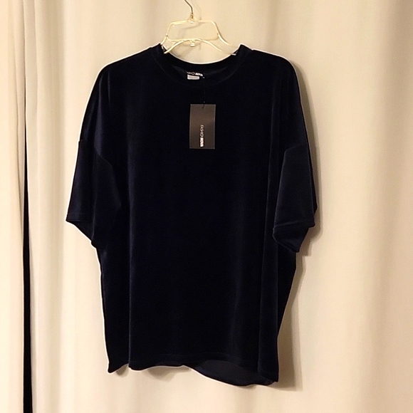 Fashion Nova, Navy Velour top, size large - Picture 1 of 3